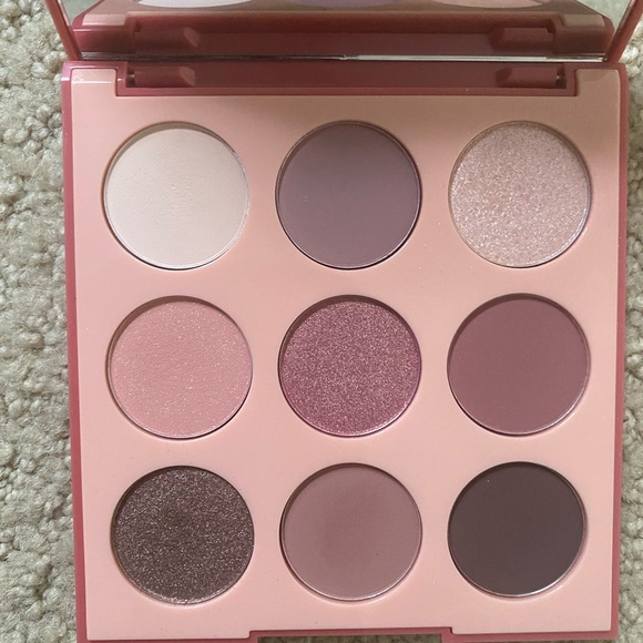 Morphe Vintage Rose Eyeshadow Pallet - Picture 7 of 14